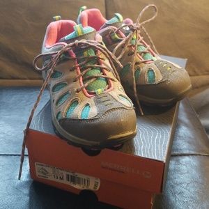 Girl's Merrell Hiking Shoes US sz 13
